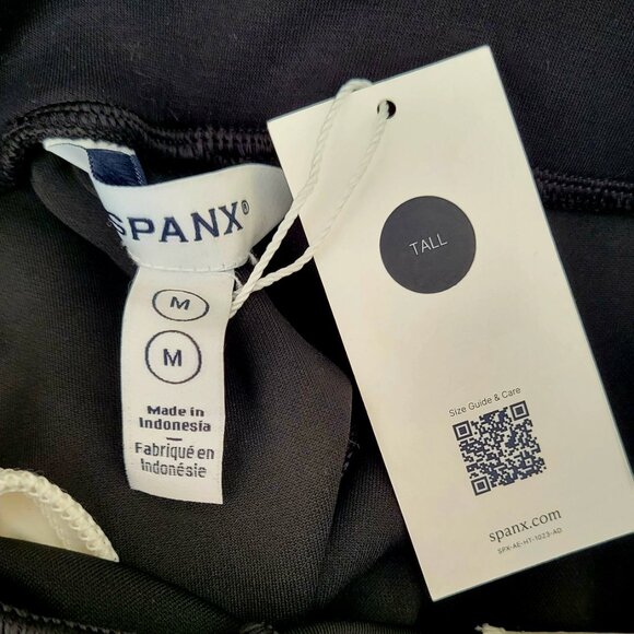 SPANX AirEssentials® Colorblock Wide Leg Track Pant | Very Black/Powder/Red NWT - Picture 4 of 4